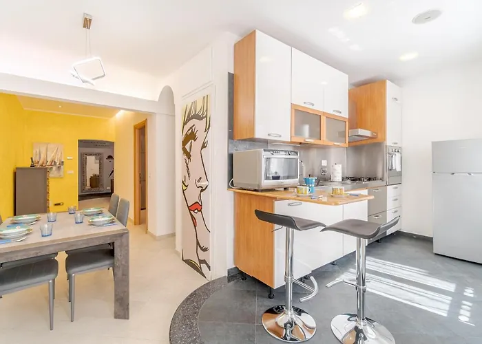 Comfy X4 - W/ Balcony Appartement Genua