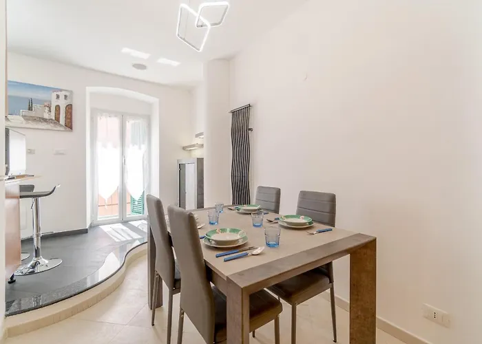 Comfy X4 - W/ Balcony Appartement *