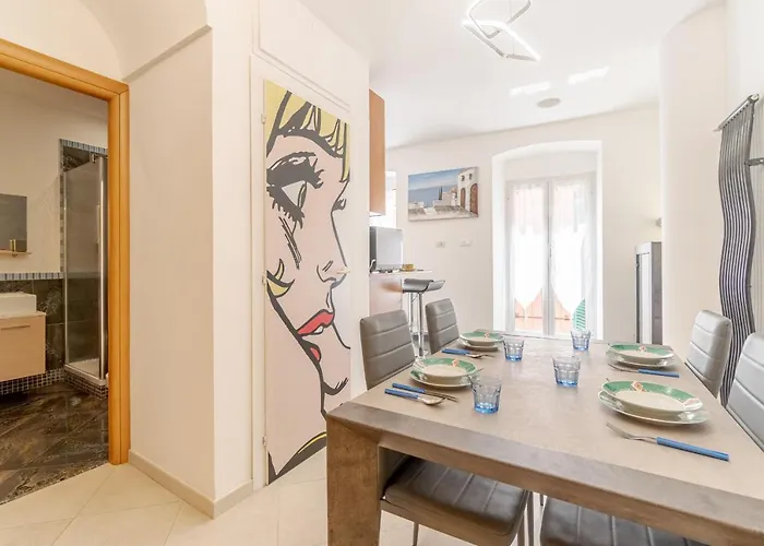 Comfy X4 - W/ Balcony Appartement